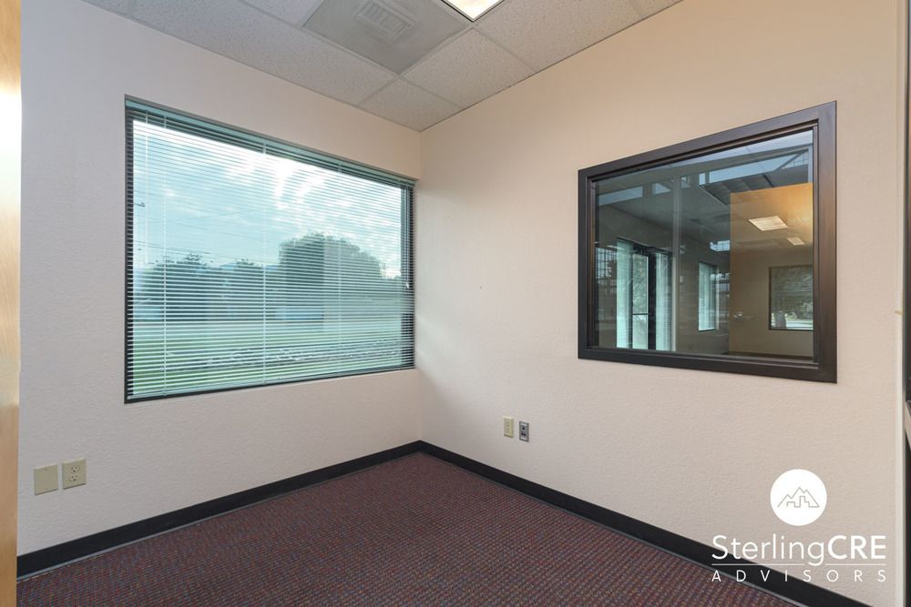 Office/Medical/Retail Suite on the Corner of Reserve and 3rd St: 515 S Reserve St Ste 3, Missoula, MT 59801